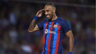 أوباميانج يمدح برشلونة ويذم تشيلسي!